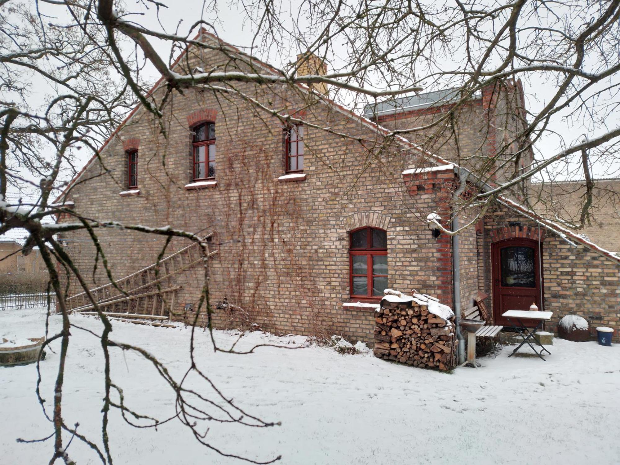 Quartier Im Gutshaus Apartment Wustermark Bagian luar foto